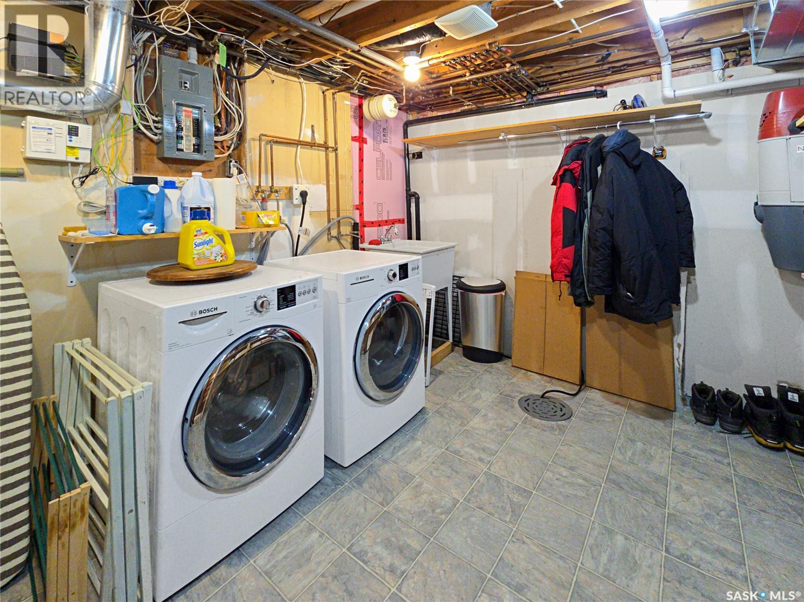 1301 W Avenue N, Saskatoon, Saskatchewan  S7L 3J2 - Photo 28 - SK036428