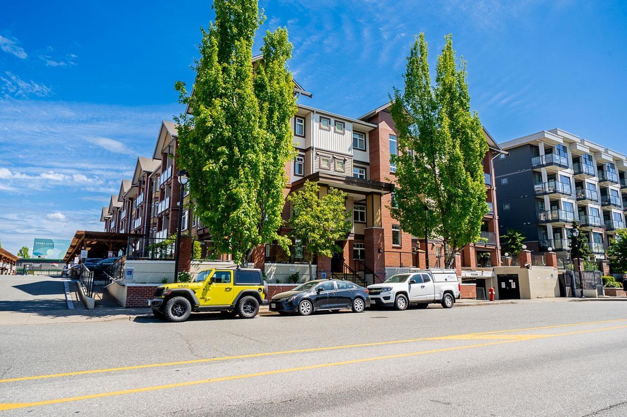 114 5650 201A STREET, Langley, British Columbia