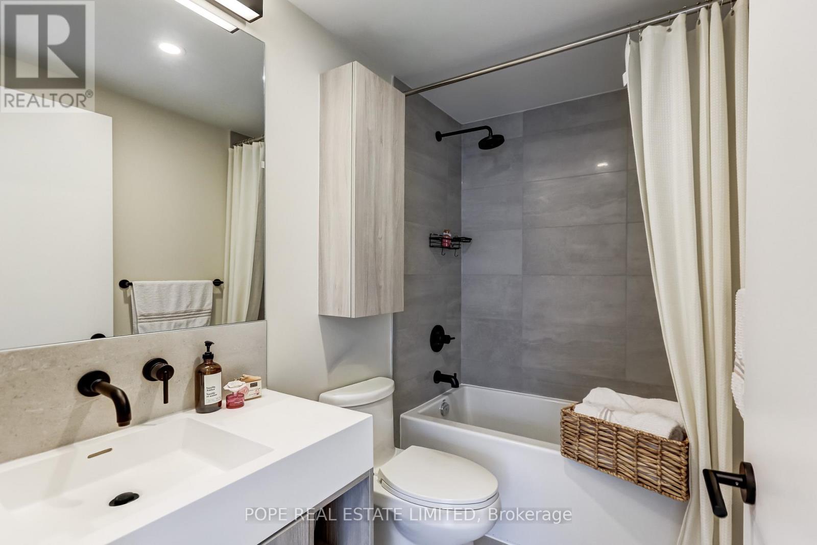 1502 - 108 Peter Street, Toronto, Ontario  M5V 0W2 - Photo 17 - C13153082
