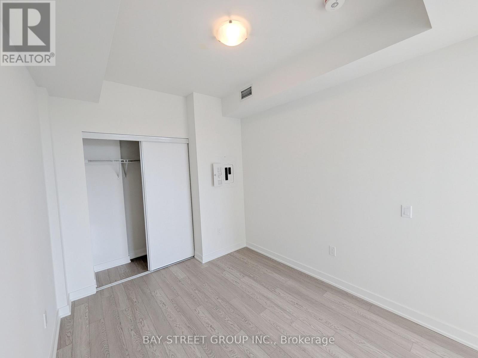 2211 - 5 Quarrington Lane, Toronto, Ontario M3C 1H7 - Photo 10 - C13153158