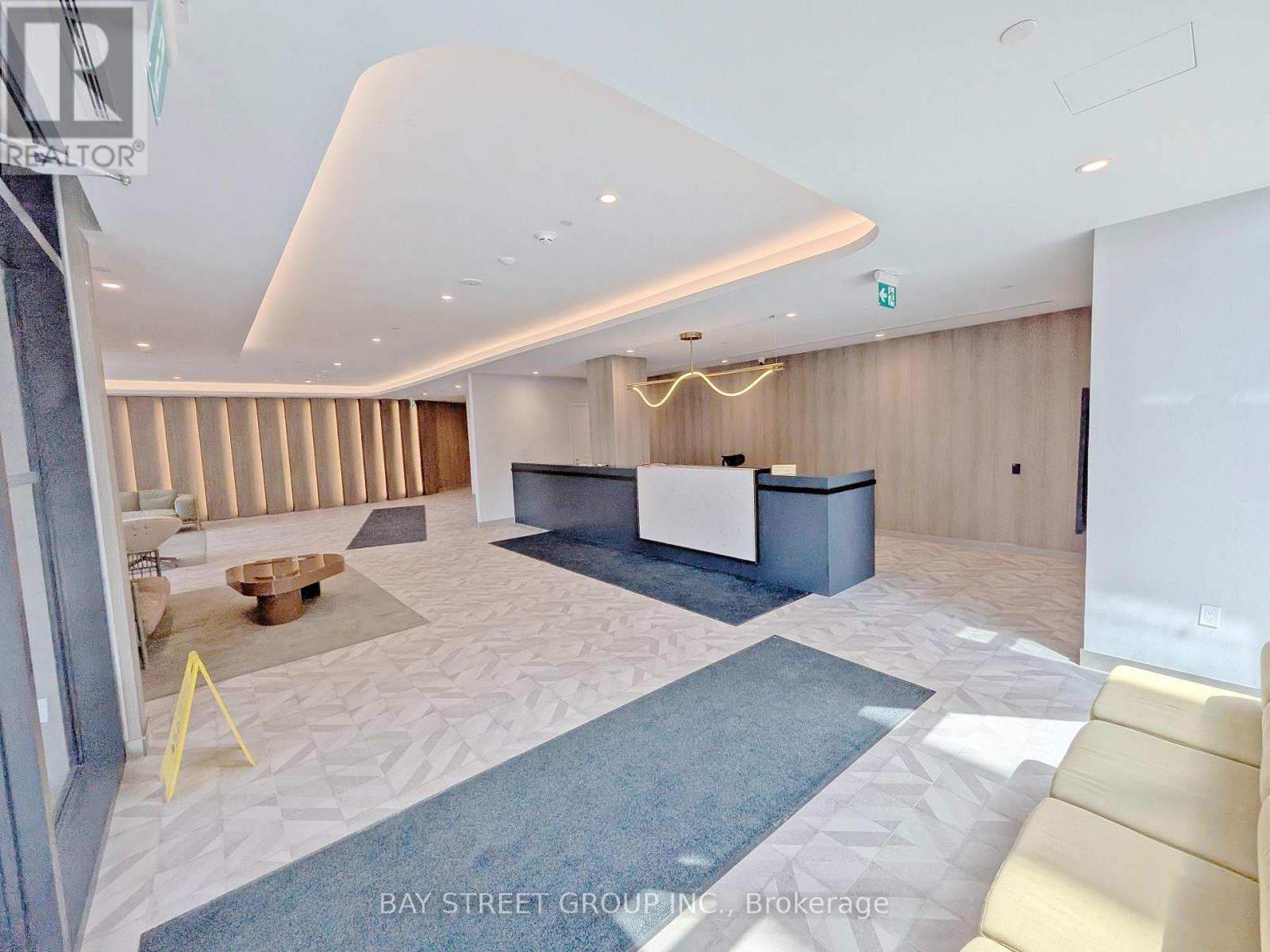 2211 - 5 Quarrington Lane, Toronto, Ontario M3C 1H7 - Photo 2 - C13153158