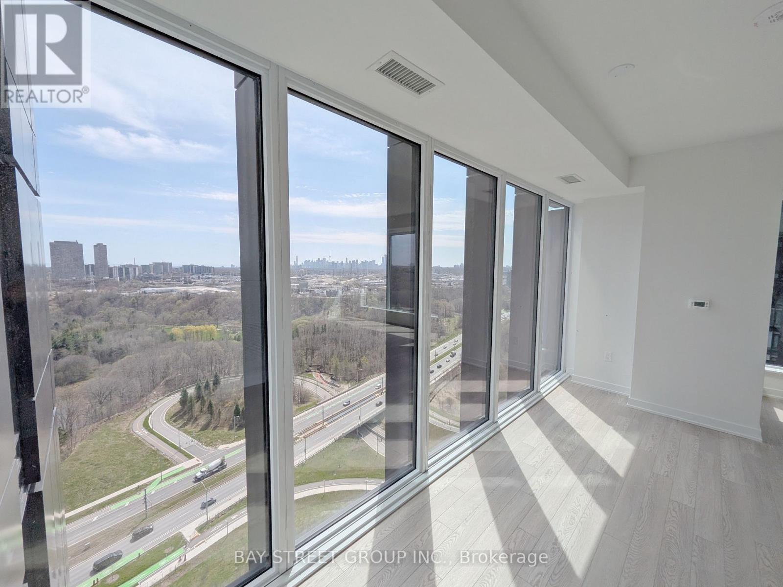 2211 - 5 Quarrington Lane, Toronto, Ontario M3C 1H7 - Photo 5 - C13153158