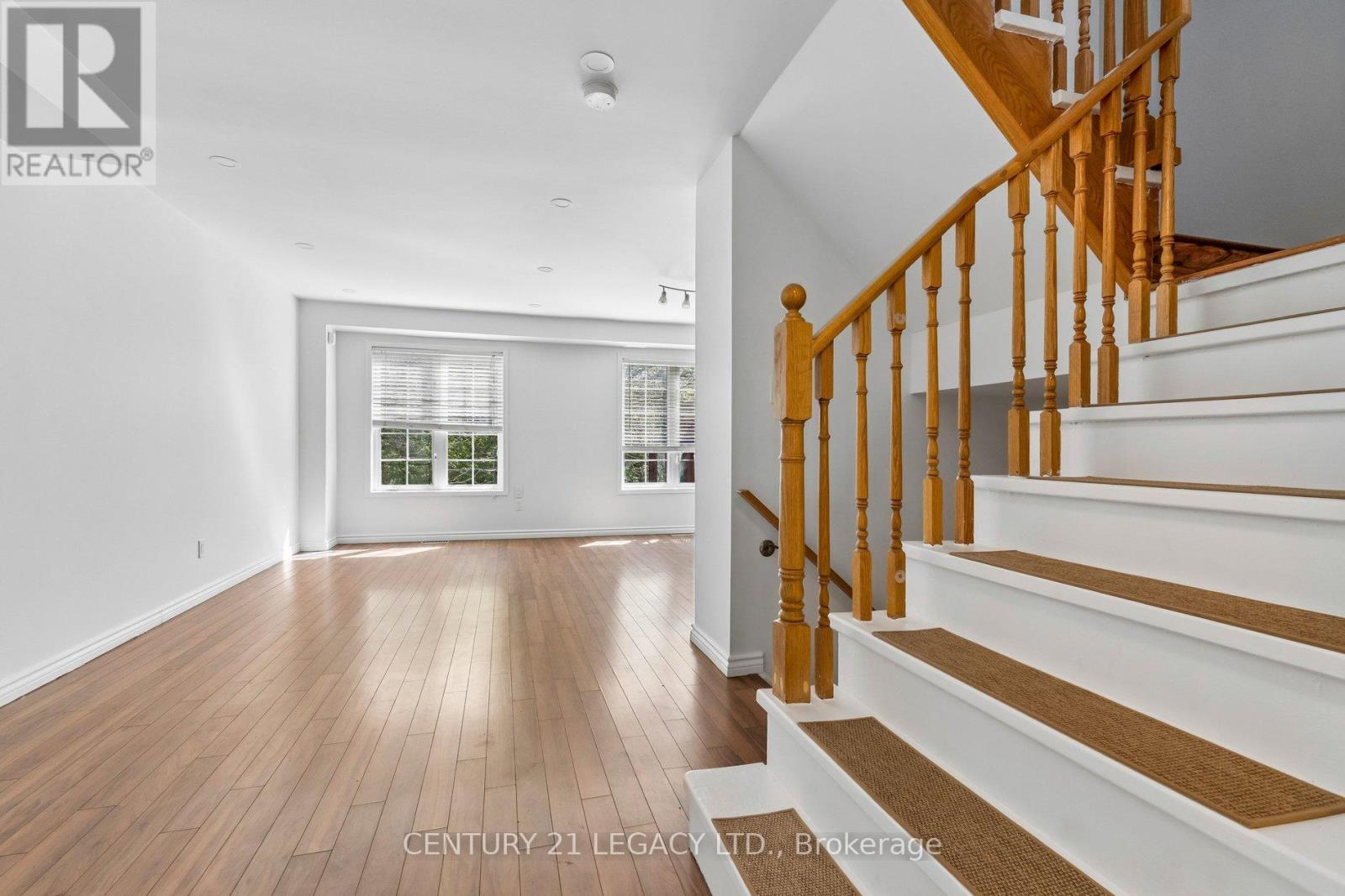 29 Woolf Crescent, Ajax, Ontario  L1S 7N5 - Photo 14 - E13153128