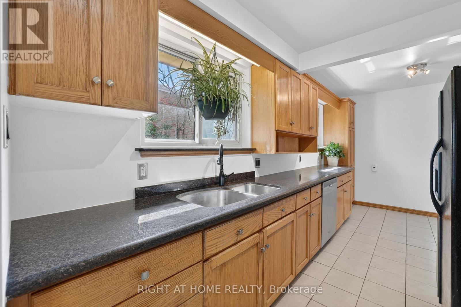 5 Fleance Drive, Markham, Ontario L3T 3J8 - Photo 12 - N13153096