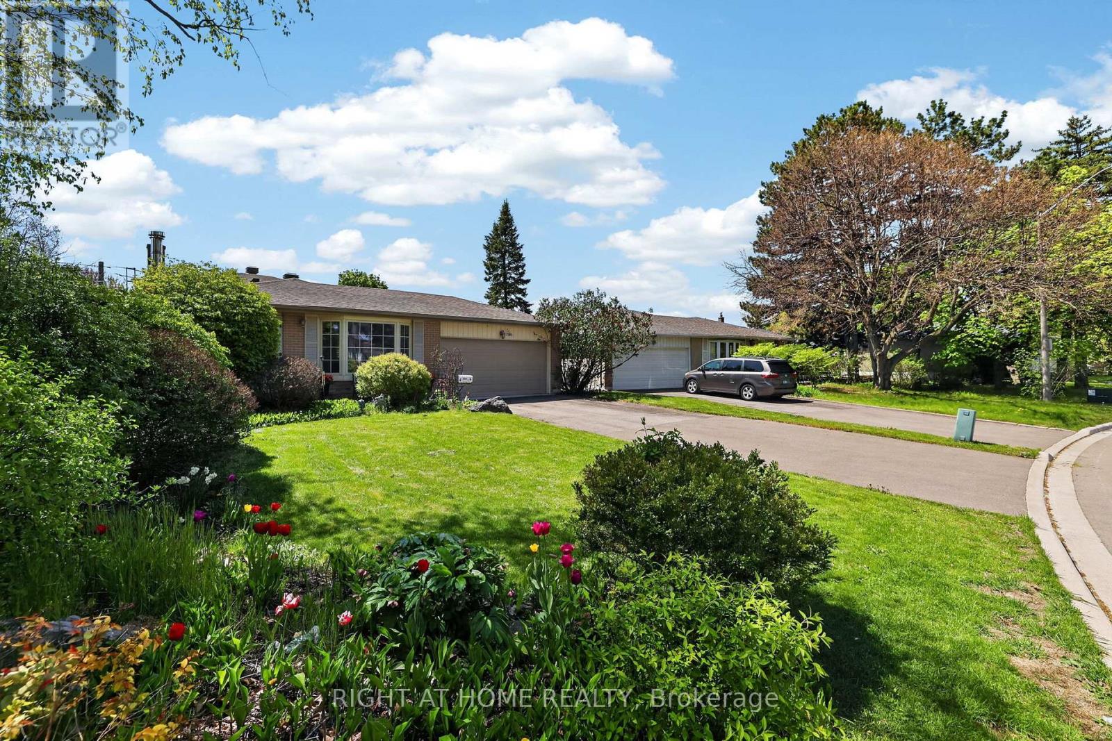 5 Fleance Drive, Markham, Ontario L3T 3J8 - Photo 4 - N13153096