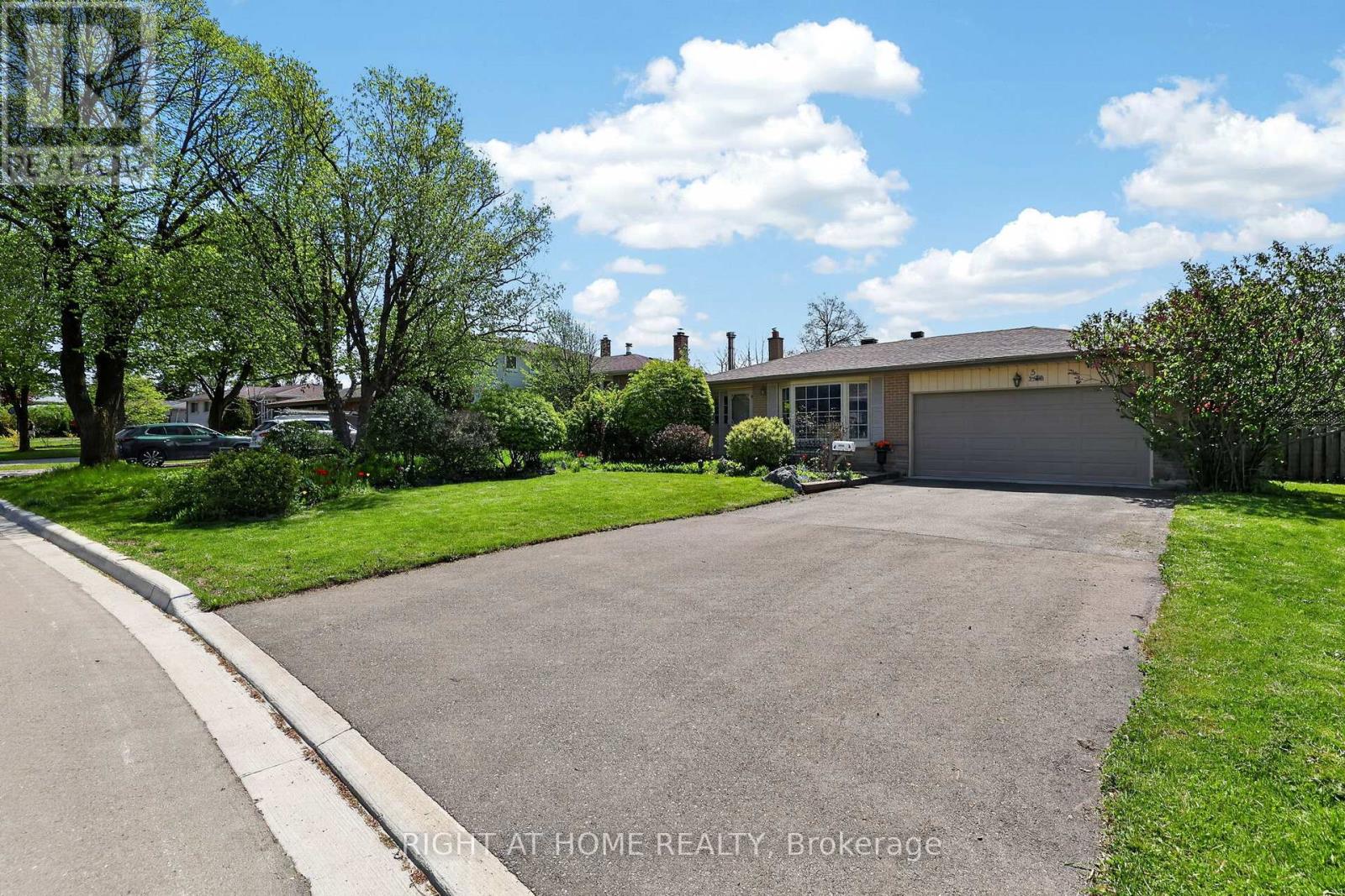 5 Fleance Drive, Markham, Ontario L3T 3J8 - Photo 5 - N13153096