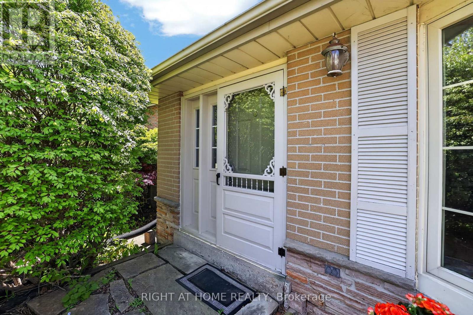 5 Fleance Drive, Markham, Ontario L3T 3J8 - Photo 8 - N13153096