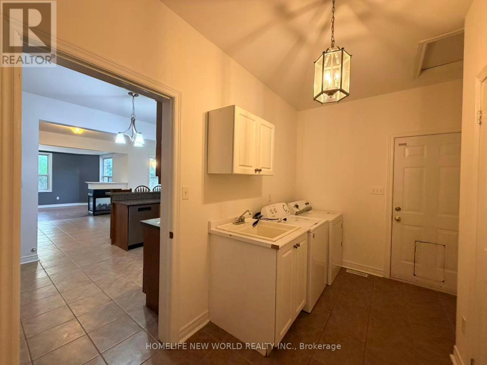 3370 Ravenshoe Road, Georgina, Ontario  L4P 3E9 - Photo 10 - N13153102