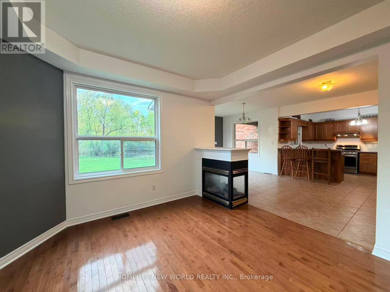 3370 Ravenshoe Road, Georgina, Ontario  L4P 3E9 - Photo 3 - N13153102