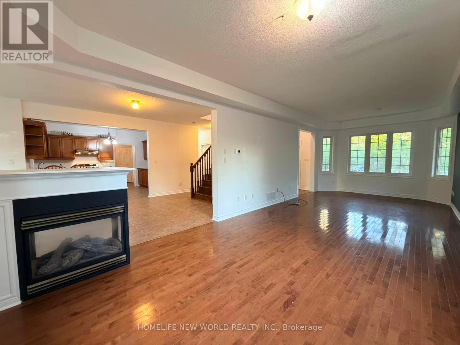 3370 Ravenshoe Road, Georgina, Ontario  L4P 3E9 - Photo 4 - N13153102
