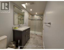 880 LESLIE VALLEY DRIVE, Newmarket, Ontario