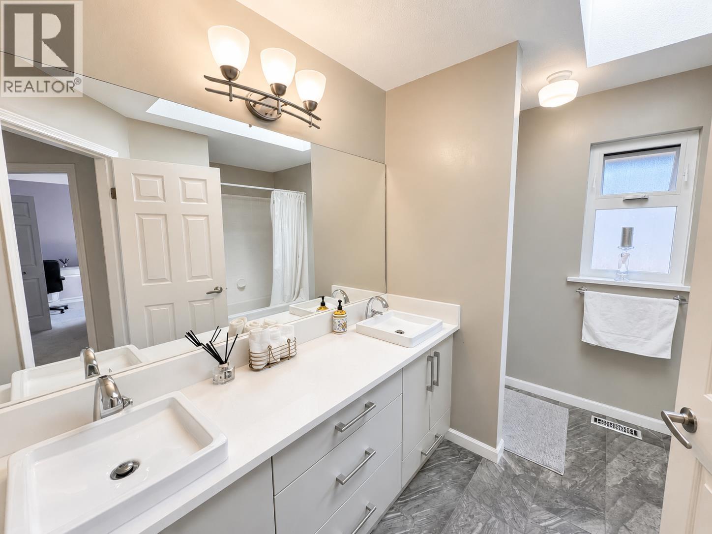 1416 Purcell Drive, Coquitlam, British Columbia  V3E 2R7 - Photo 13 - R3123651