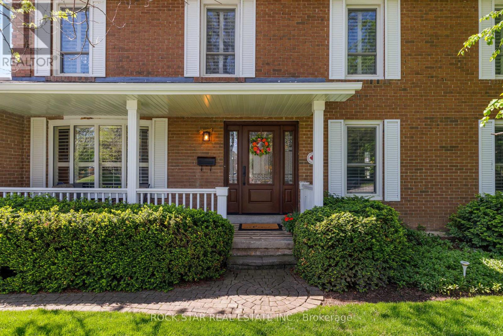 2174 Winchester Court, Burlington, Ontario L7P 3K7 - Photo 7 - W13153120
