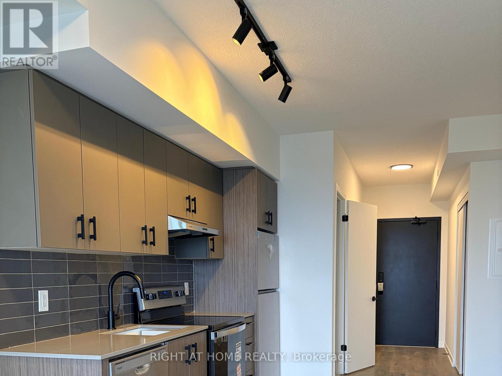 4878 Powers Common, Burlington, Ontario  L7M 2B4 - Photo 11 - W13153138