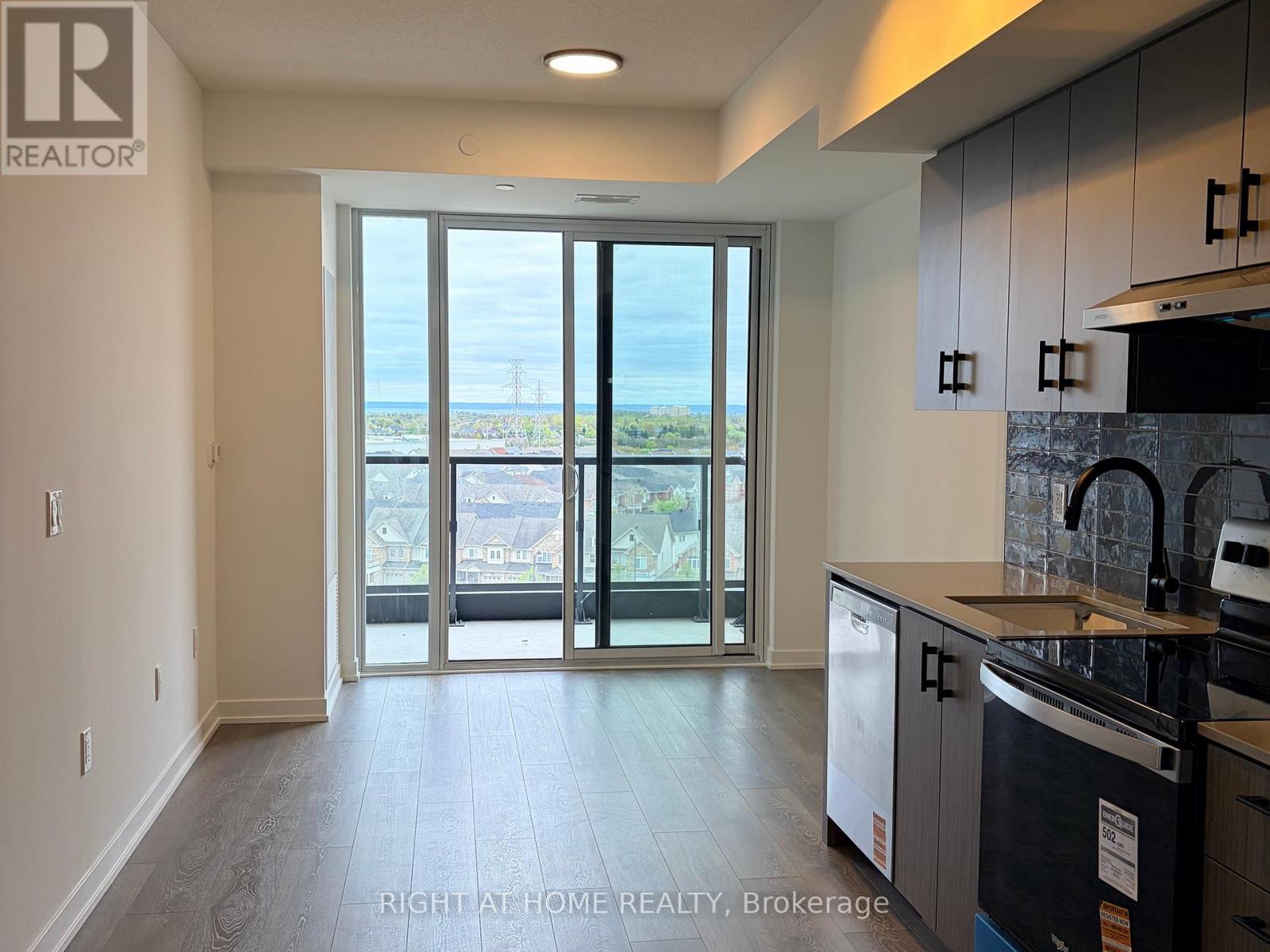 4878 Powers Common, Burlington, Ontario  L7M 2B4 - Photo 12 - W13153138