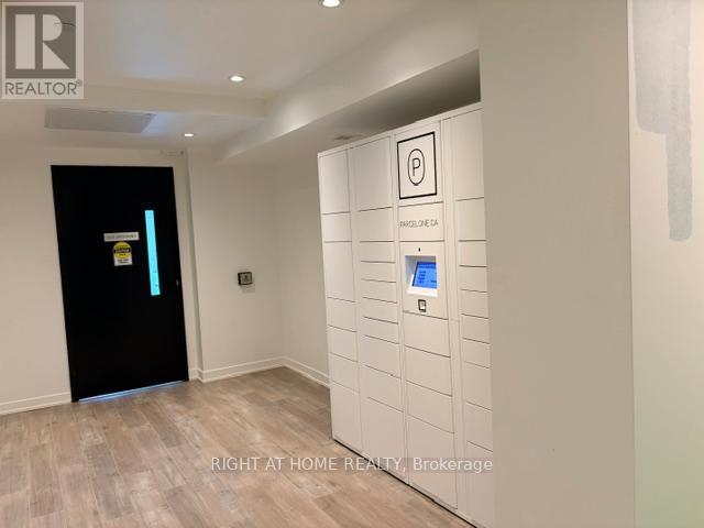 4878 Powers Common, Burlington, Ontario  L7M 2B4 - Photo 18 - W13153138