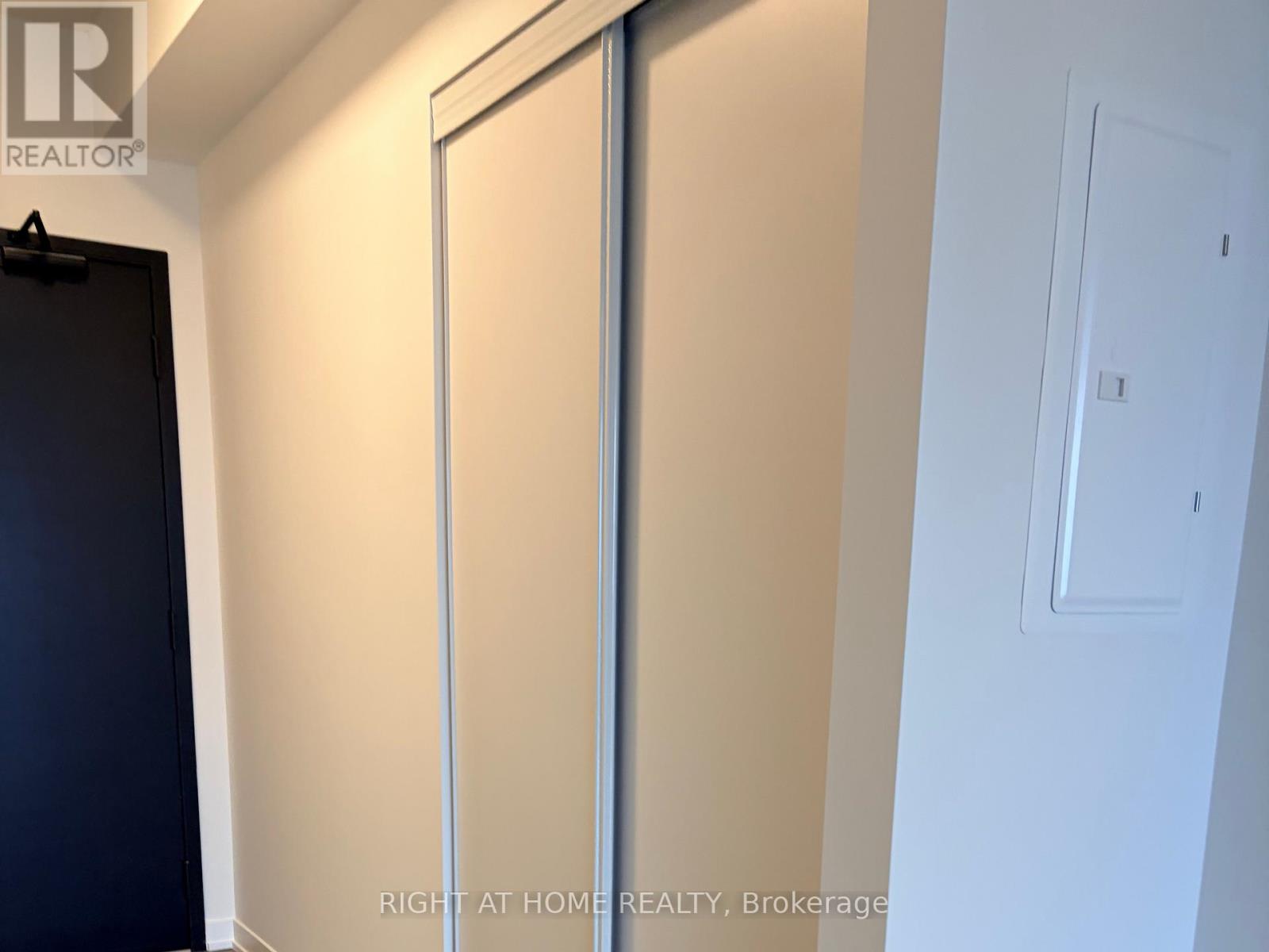 4878 Powers Common, Burlington, Ontario  L7M 2B4 - Photo 8 - W13153138