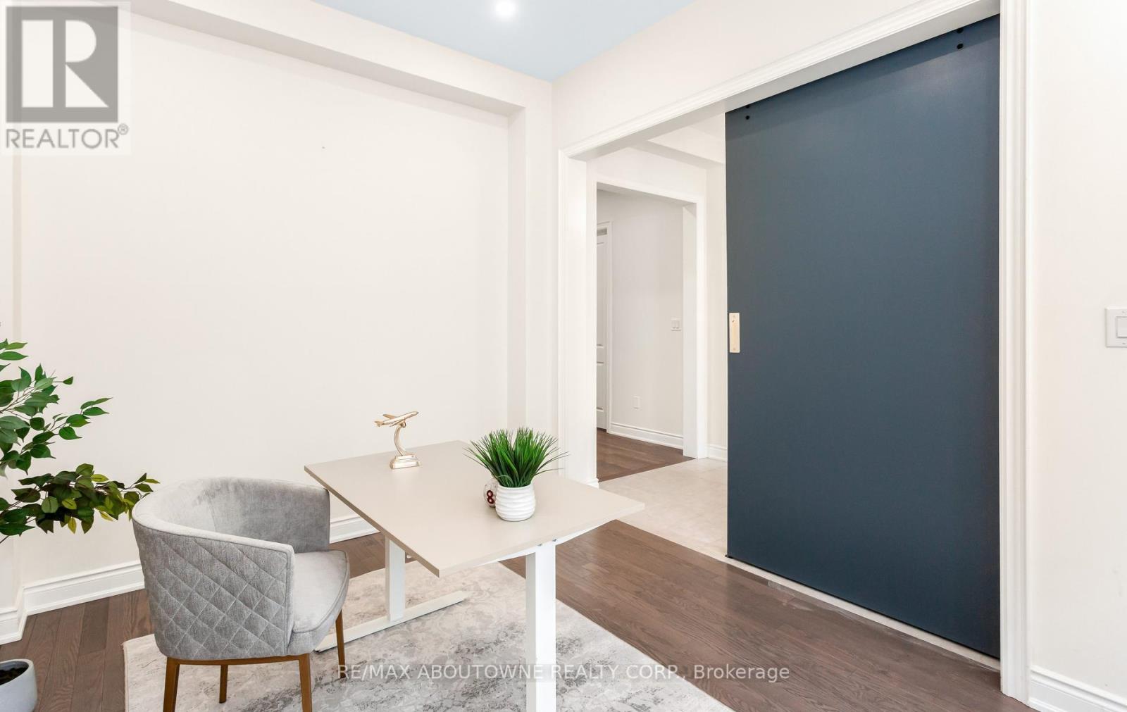 (Upper) - 3294 Millicent Avenue, Oakville, Ontario  L6H 0V9 - Photo 10 - W13153144
