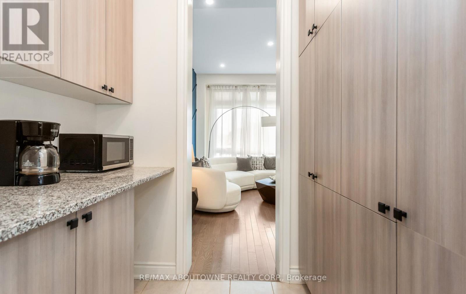 (Upper) - 3294 Millicent Avenue, Oakville, Ontario  L6H 0V9 - Photo 19 - W13153144