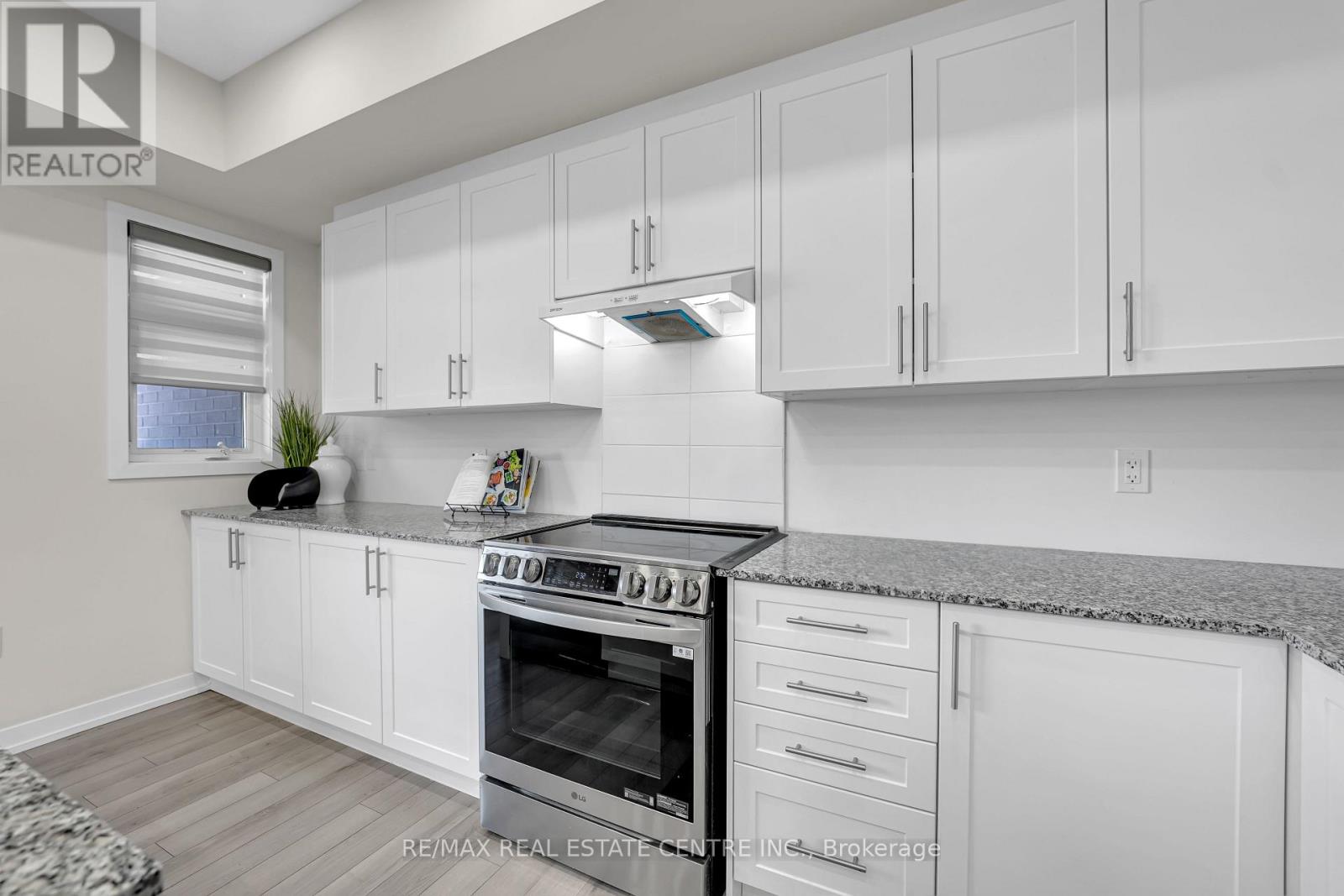 1538 Moonseed Place, Milton, Ontario  L9E 1V4 - Photo 14 - W13153156