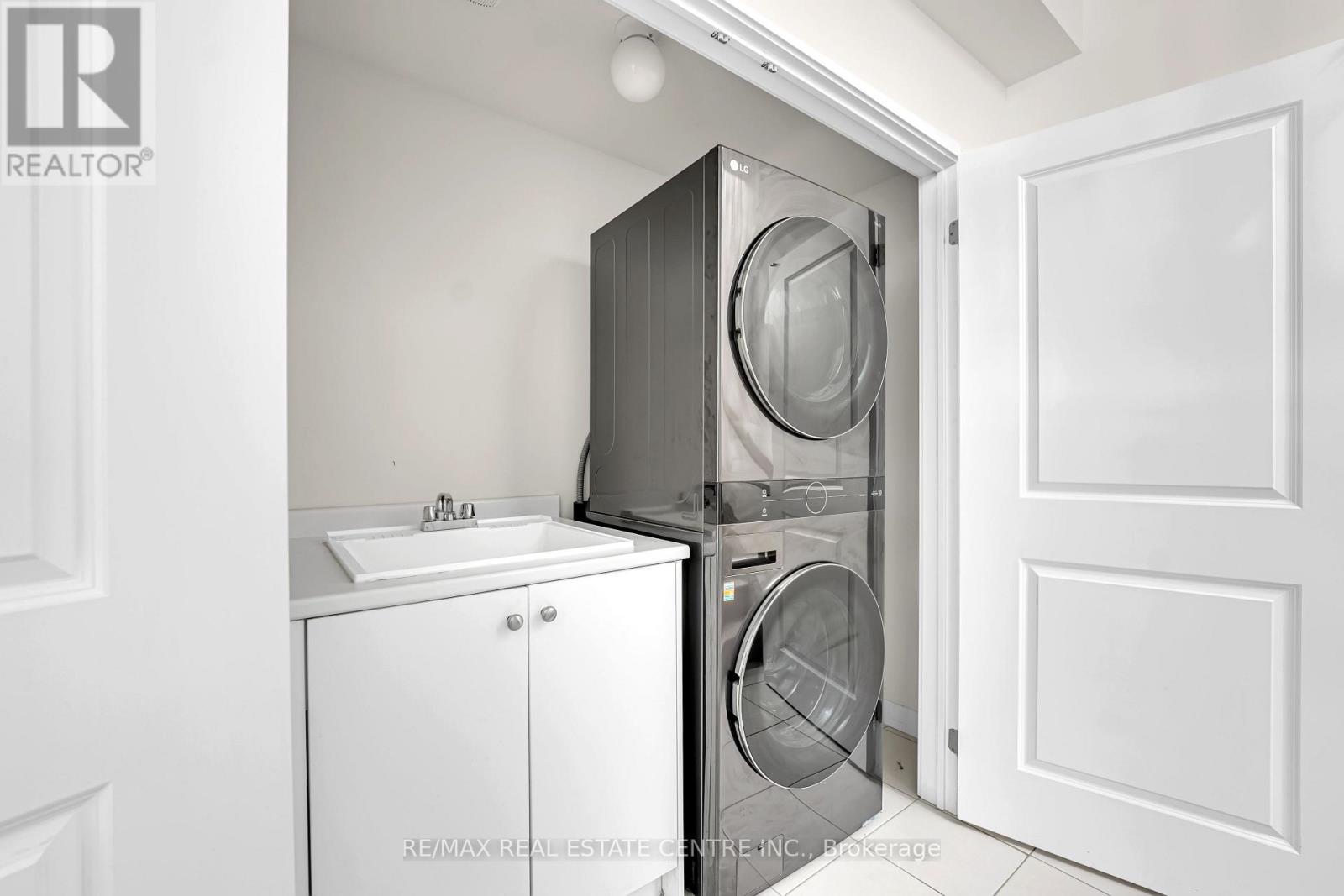 1538 Moonseed Place, Milton, Ontario  L9E 1V4 - Photo 37 - W13153156