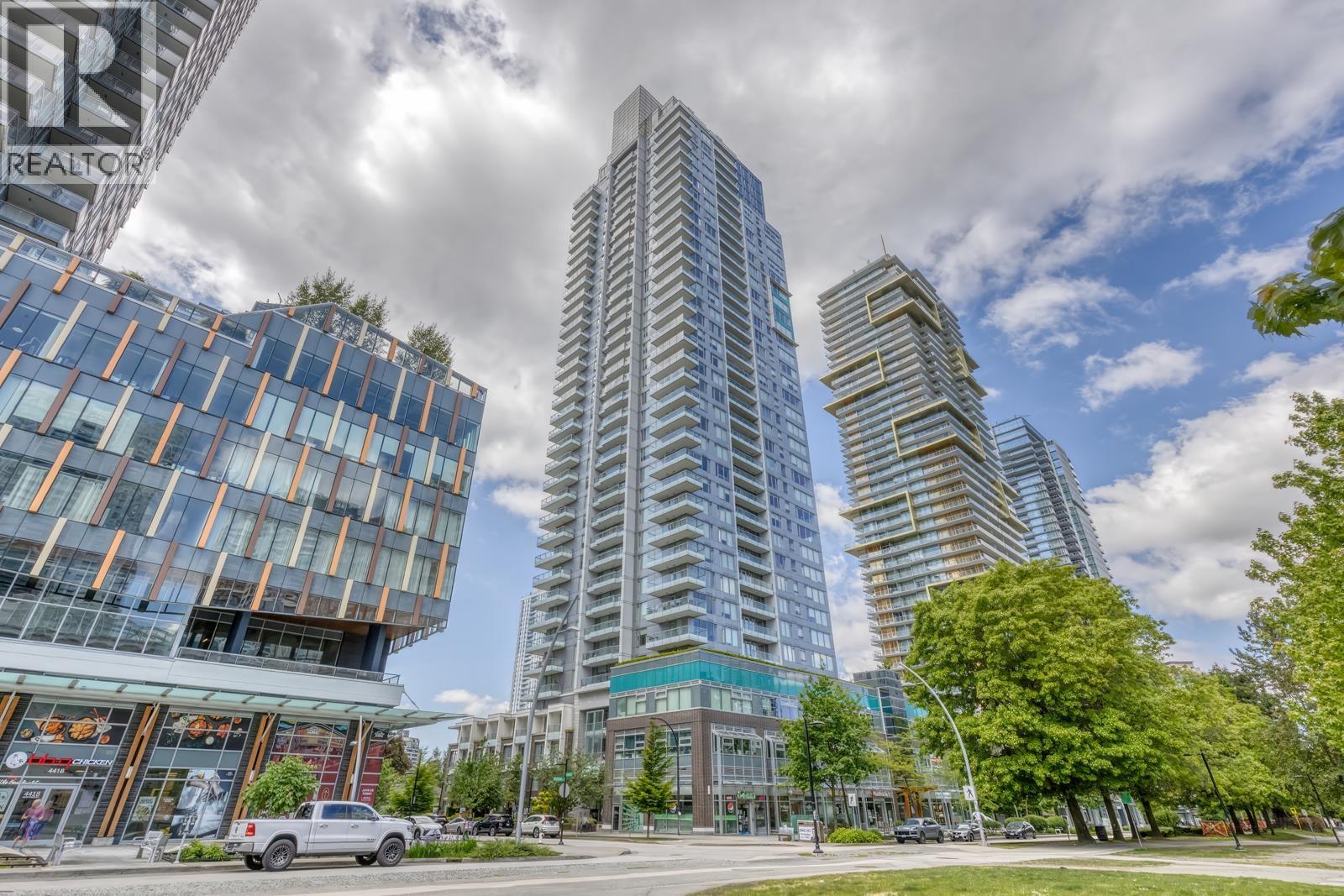 2007 6333 SILVER AVENUE, Burnaby, British Columbia