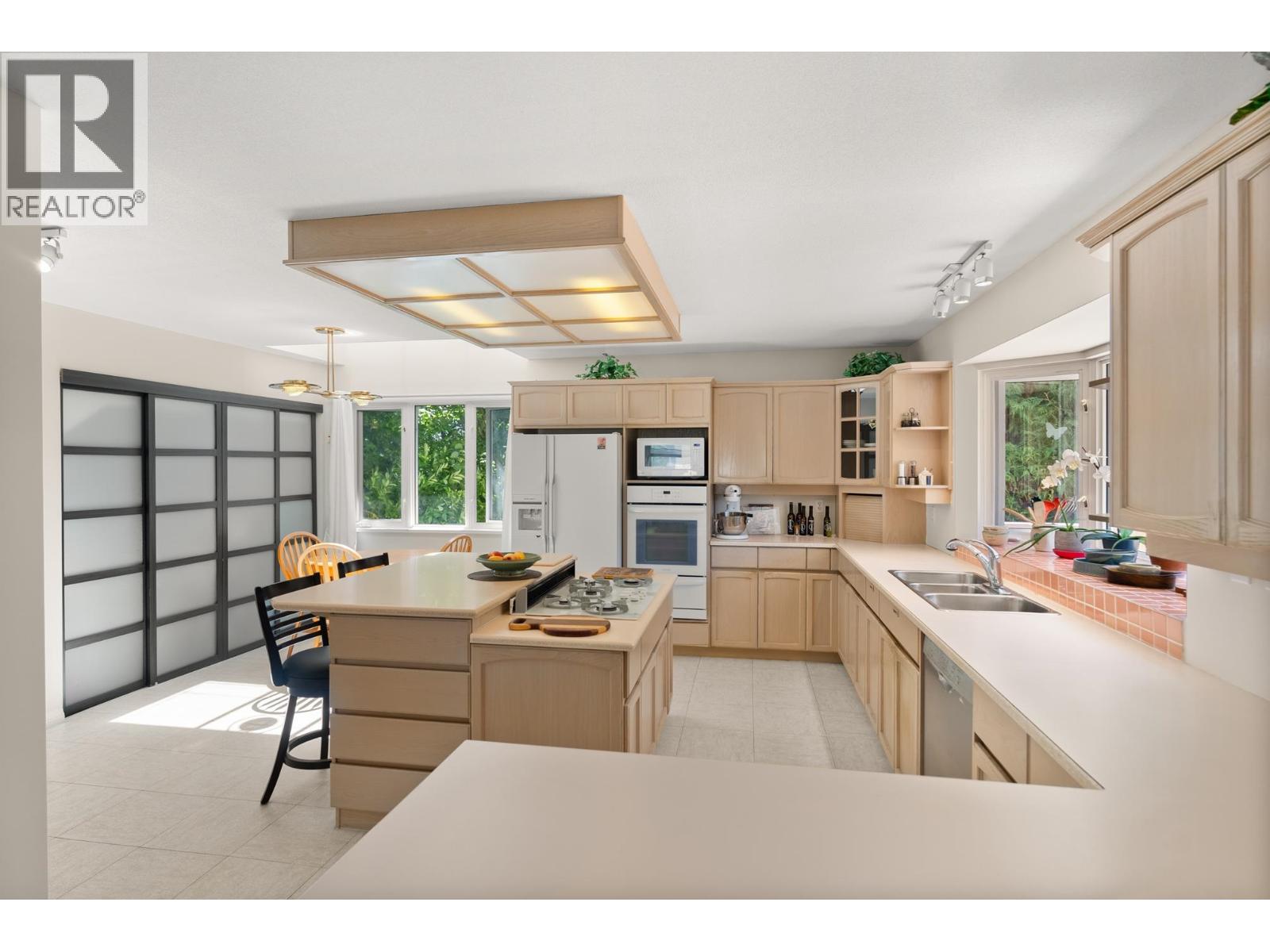 1575 Beach Grove Road, Delta, British Columbia  V4L 1P2 - Photo 13 - R3125524