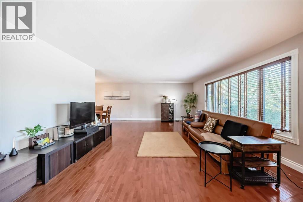 1220 73 Avenue SW, Calgary, Alberta  T2V 0S1 - Photo 14 - A2312774