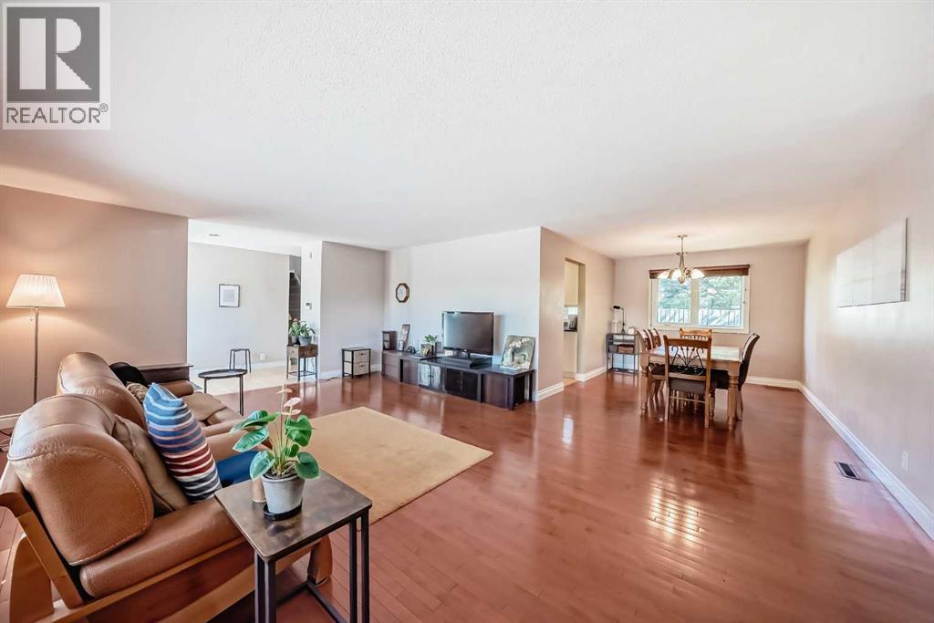 1220 73 Avenue SW, Calgary, Alberta  T2V 0S1 - Photo 13 - A2312774