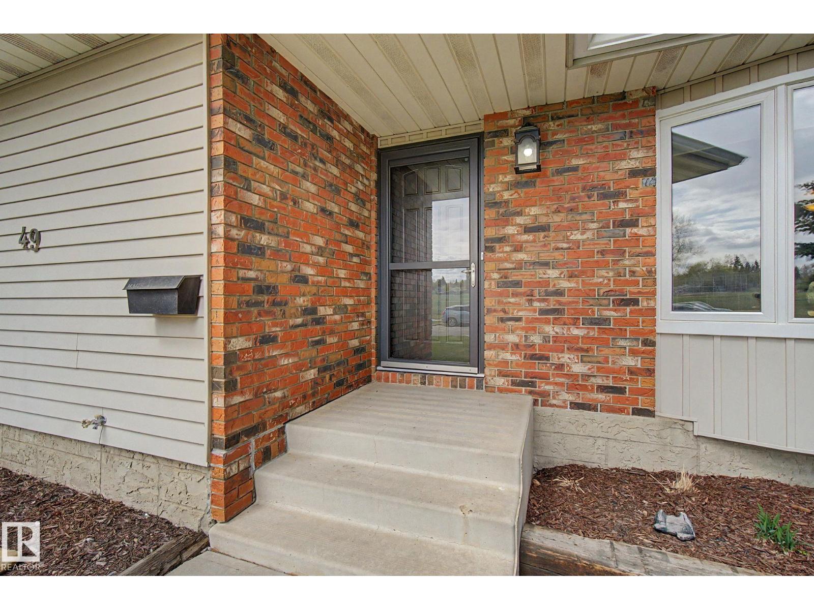 49 Main Bv, Sherwood Park, Alberta  T8A 3N3 - Photo 3 - E4488938