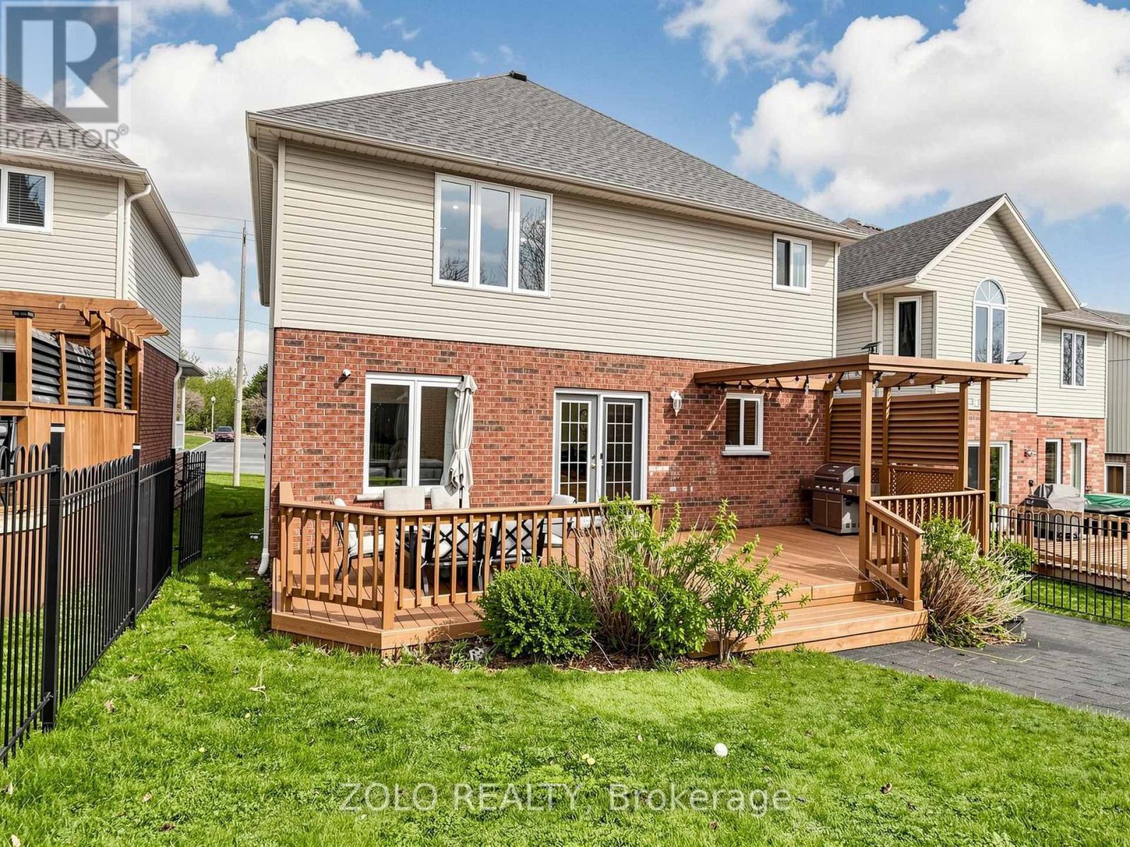 70 Doon Mills Drive, Kitchener, Ontario N2P 2S3 - Photo 43 - X13153116