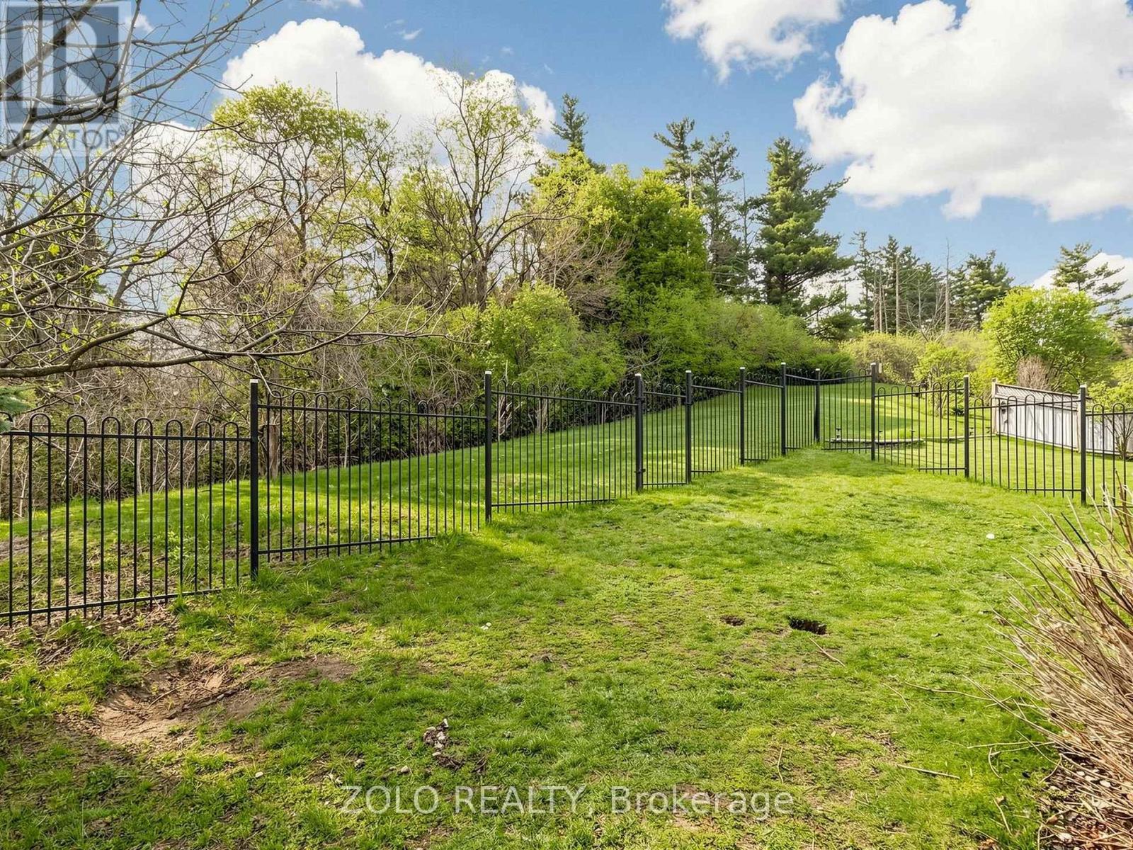70 Doon Mills Drive, Kitchener, Ontario N2P 2S3 - Photo 44 - X13153116