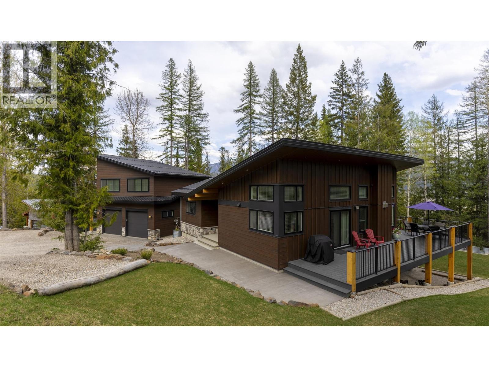 9 Lodge Trail Lane, Fernie, British Columbia  V0B 1M5 - Photo 1 - 10387506