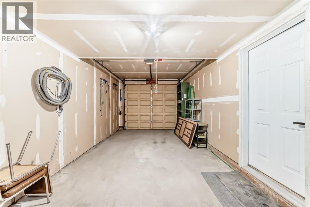 70 Kingsland Villas SW, Calgary, Alberta  T2V 5J9 - Photo 35 - A2312794