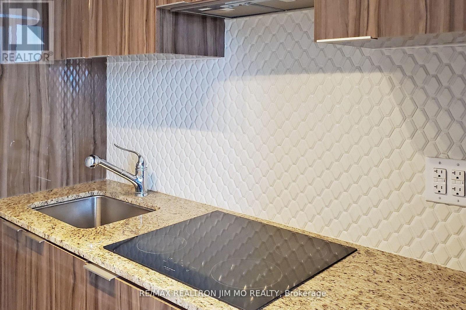 5510 - 11 Wellesley Street W, Toronto, Ontario  M4Y 0G4 - Photo 26 - C13153166