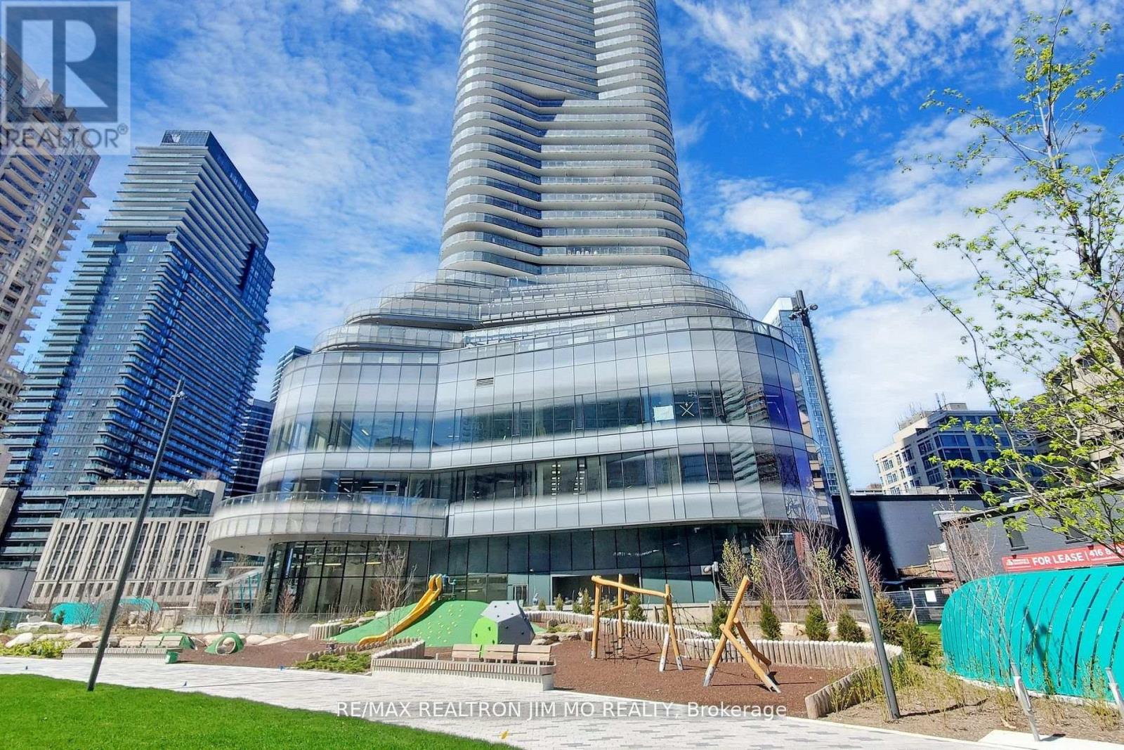 5510 - 11 Wellesley Street W, Toronto, Ontario  M4Y 0G4 - Photo 7 - C13153166