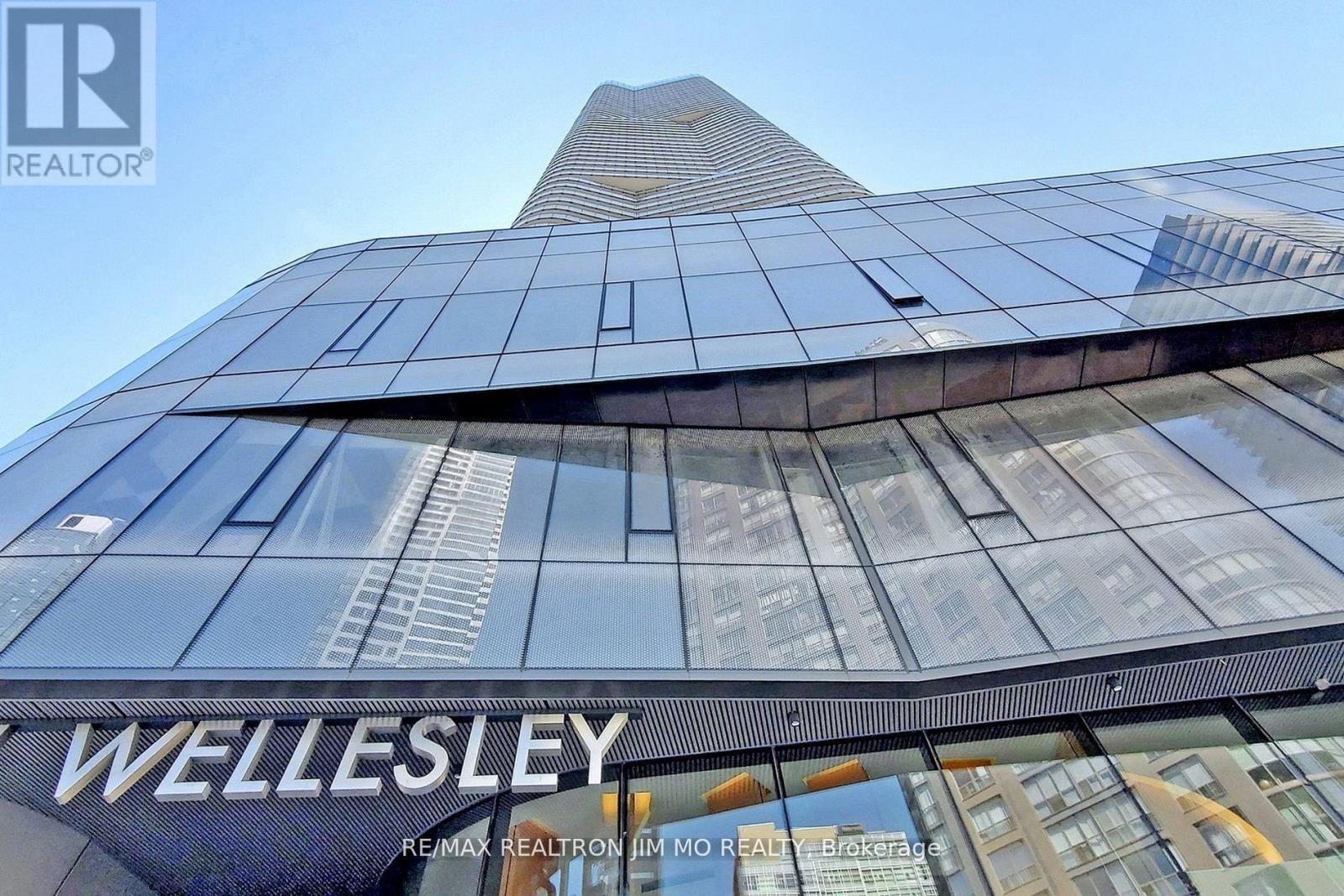 5510 - 11 Wellesley Street W, Toronto, Ontario  M4Y 0G4 - Photo 8 - C13153166