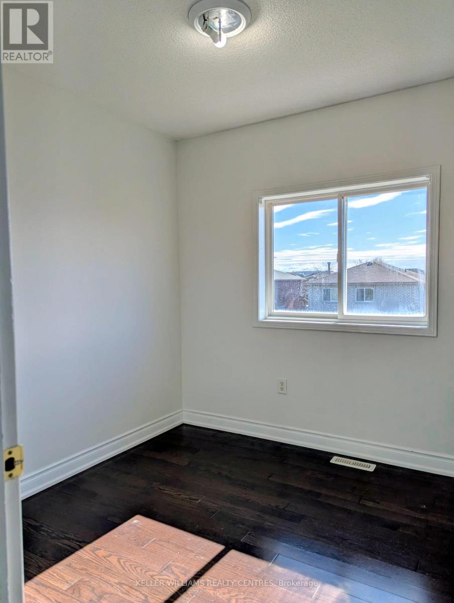 Upper - 152 Madelaine Drive, Barrie, Ontario  L4N 0N1 - Photo 10 - S13153168