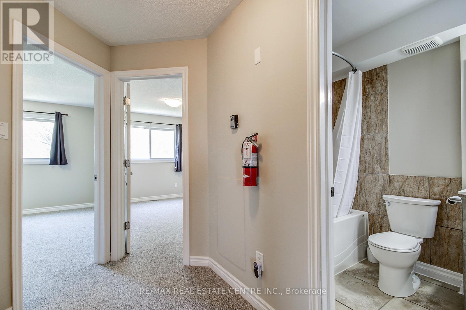 49 Wylie Circle E, Halton Hills, Ontario  L7G 5L9 - Photo 15 - W13153170