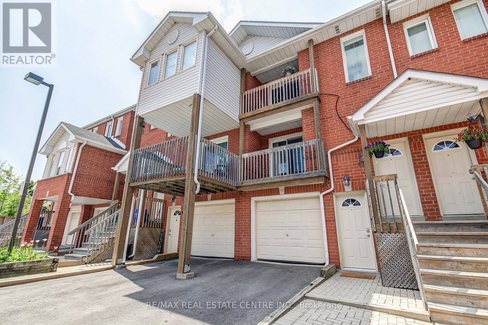 49 Wylie Circle E, Halton Hills, Ontario  L7G 5L9 - Photo 2 - W13153170