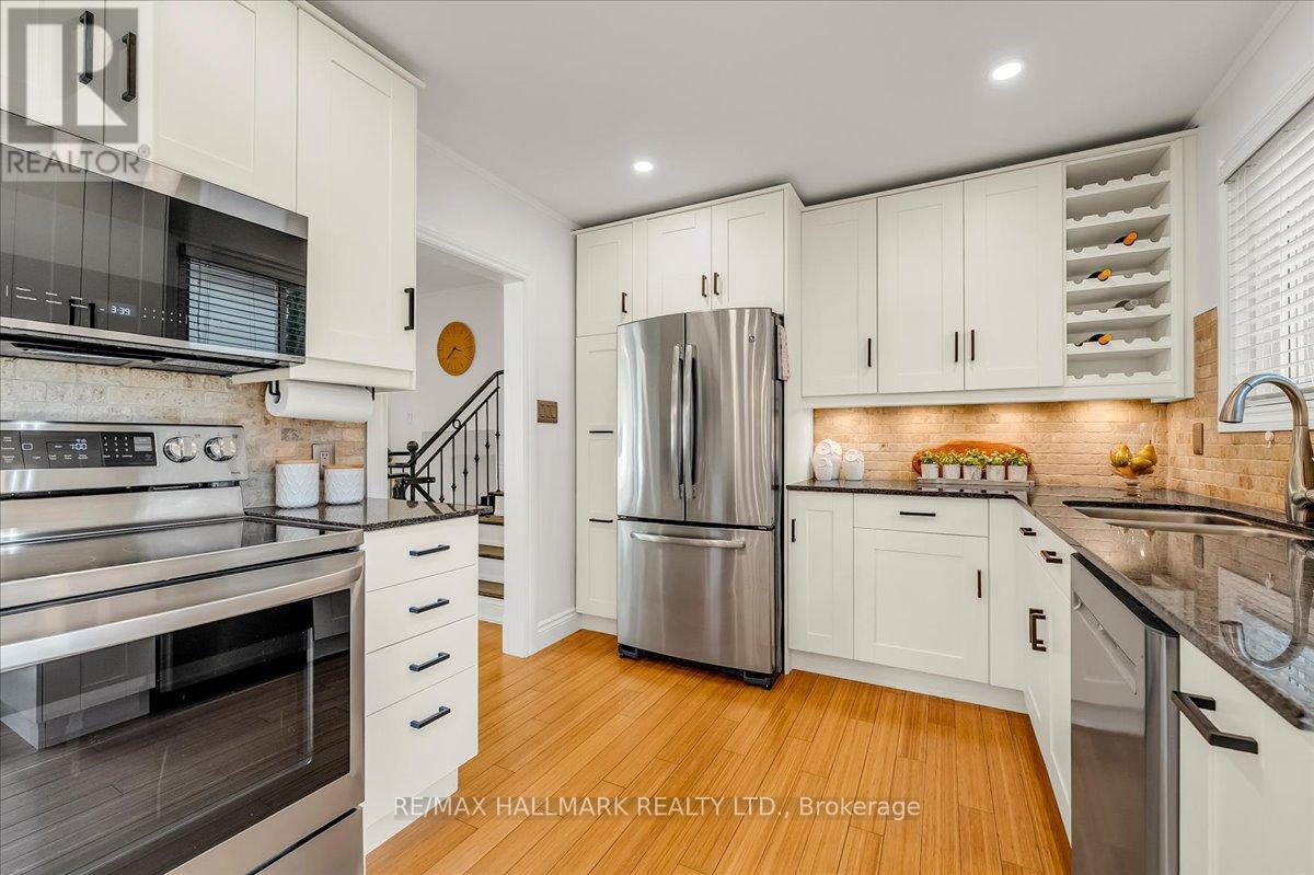 370 Dunlop Crescent, Burlington, Ontario  L7L 3N7 - Photo 18 - W13153188