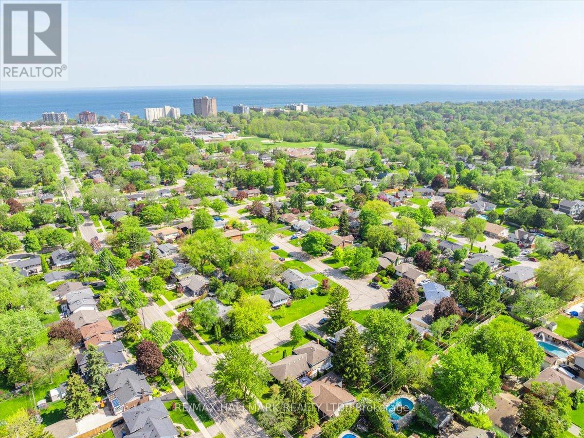 370 Dunlop Crescent, Burlington, Ontario  L7L 3N7 - Photo 48 - W13153188