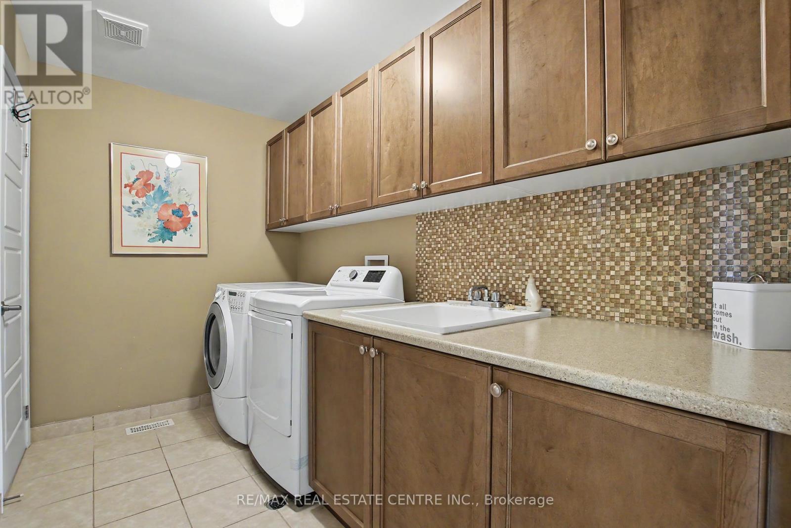 379 Wettlaufer Terrace, Milton, Ontario  L9T 7N4 - Photo 27 - W13153194