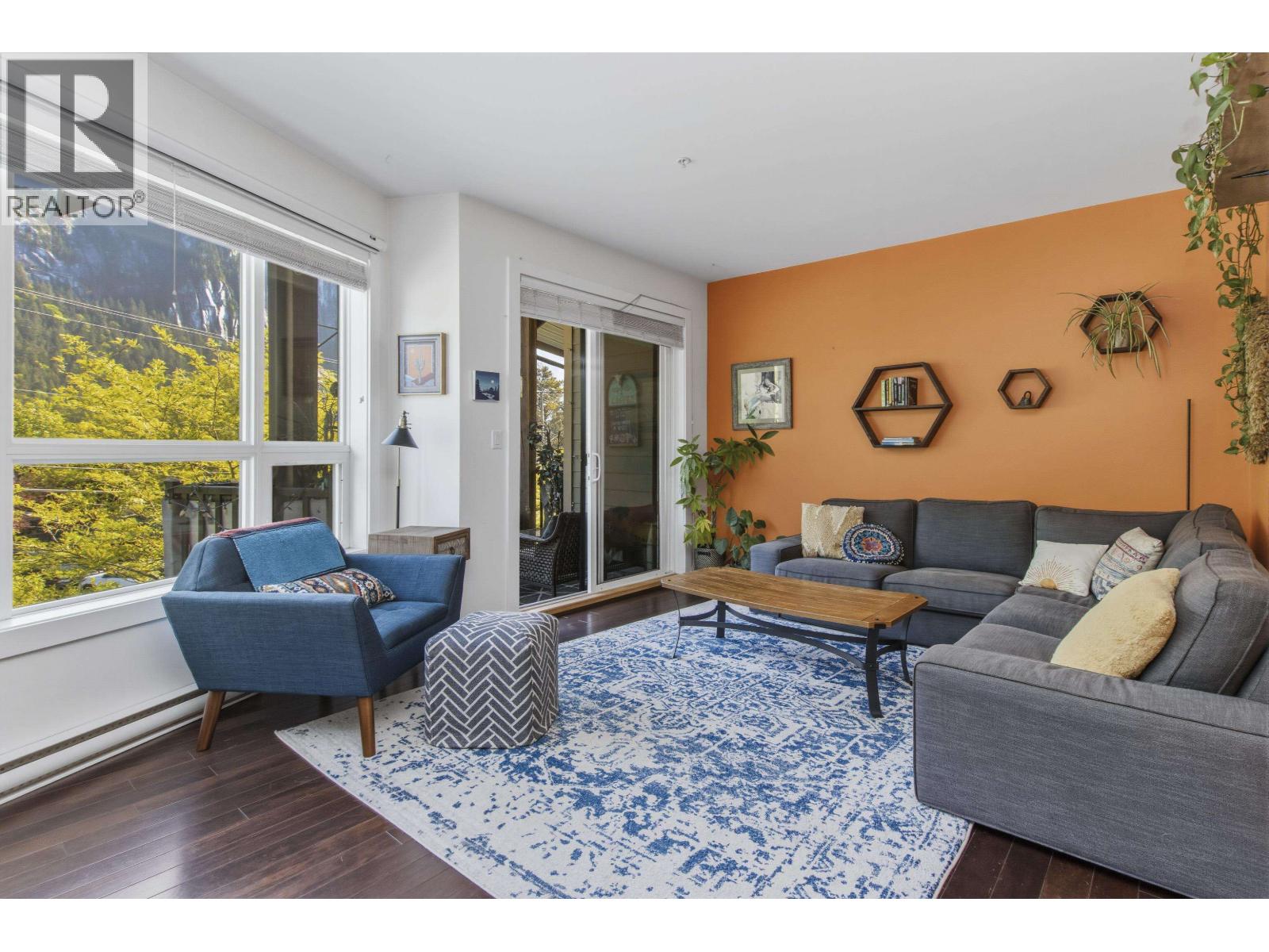 208 1909 Maple Drive, Squamish, British Columbia  V8B 0T1 - Photo 3 - R3121577