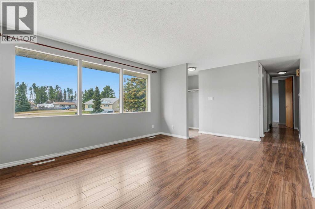 5411 Fir Crescent, Swan Hills, Alberta  T0G 2C0 - Photo 7 - A2312859