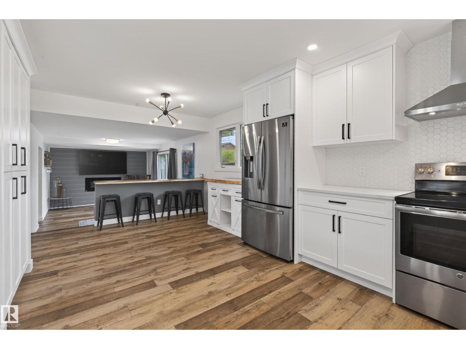 3232 145 Av Nw, Edmonton, Alberta  T5Y 2E5 - Photo 11 - E4488943