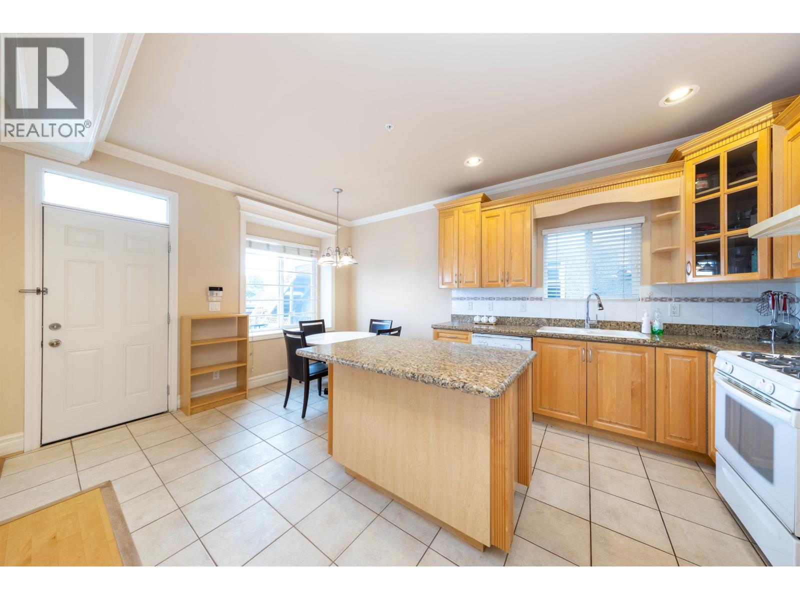 260 W 63rd Avenue, Vancouver, British Columbia  V5X 2H8 - Photo 11 - R3126093