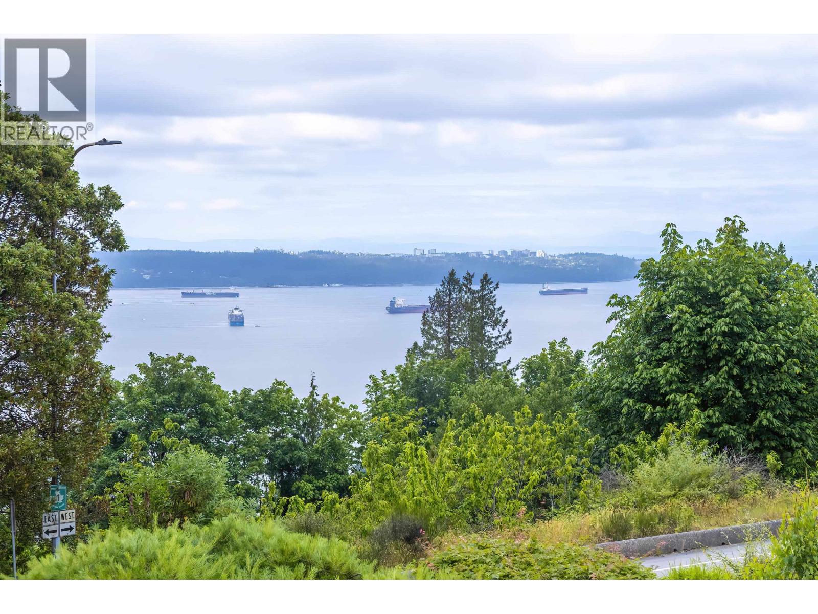 49 2202 Folkestone Way, West Vancouver, British Columbia  V7S 2X7 - Photo 1 - R3125445
