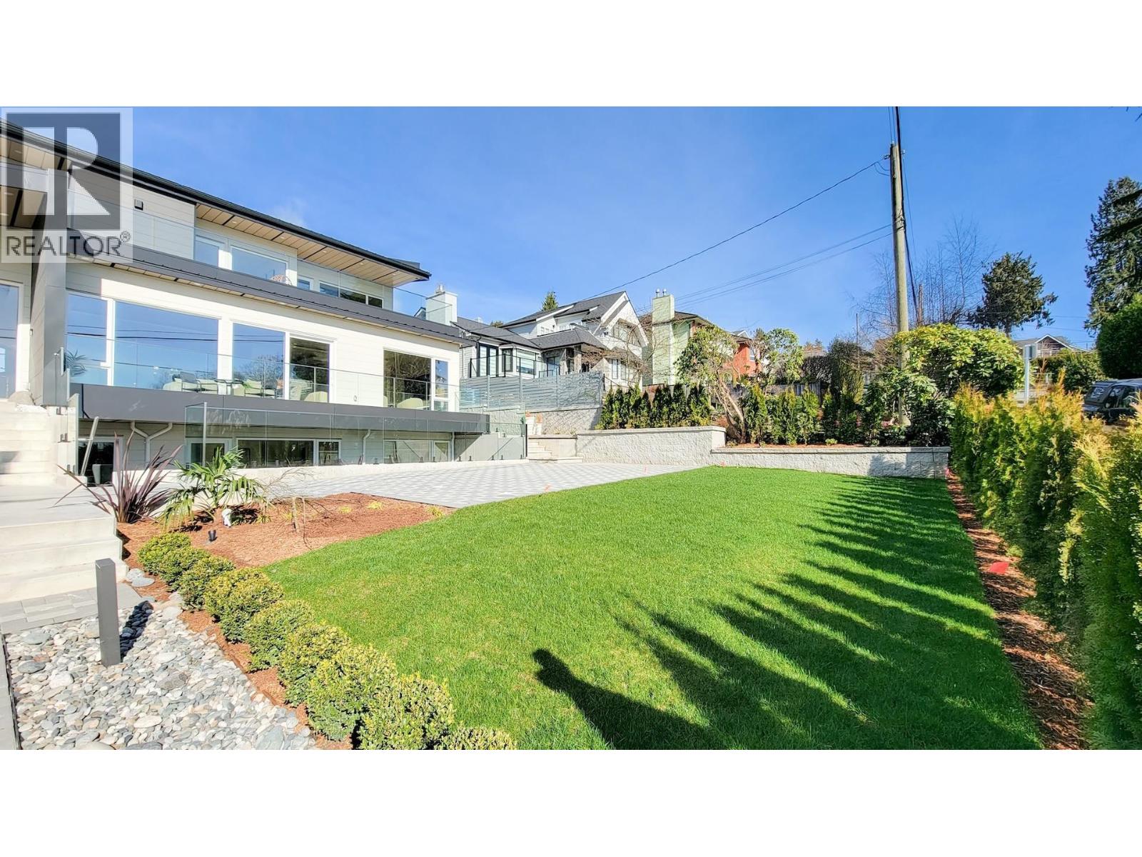 2141 JEFFERSON AVENUE, West Vancouver, British Columbia