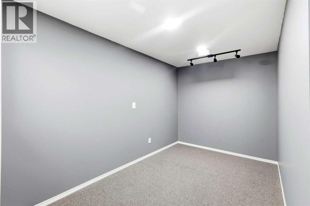 212 Harvest Wood Way NE, Calgary, Alberta  T3K 3X7 - Photo 29 - A2307653